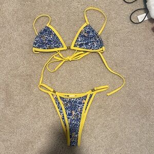 Strawberry Milk Mob Yellow-Trim Blue Floral Triangle Bikini